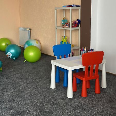 Хотел Костенец מראה חיצוני תמונה